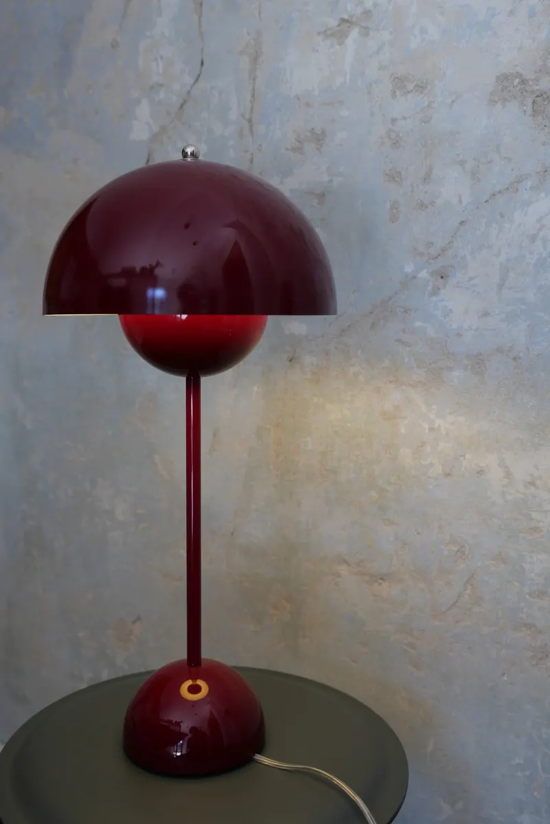 Showroom lighting